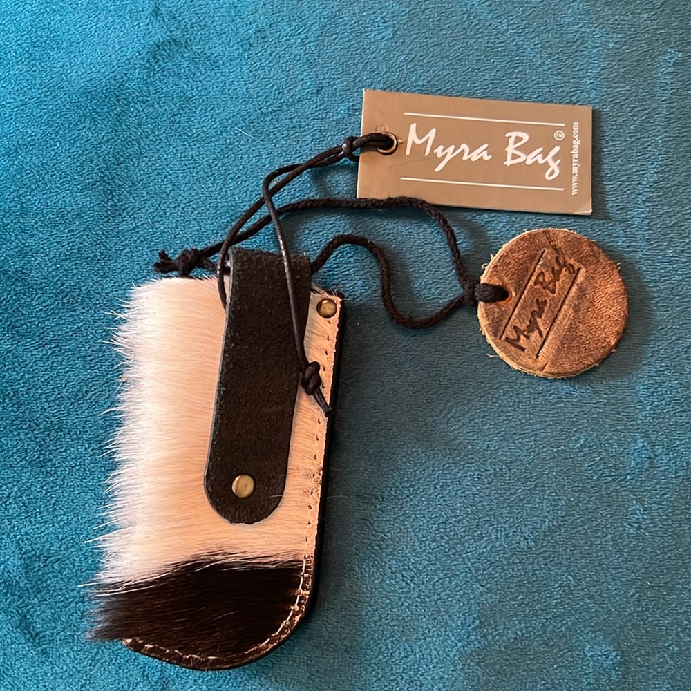 Myra Bag Black Tiger Knife Cover